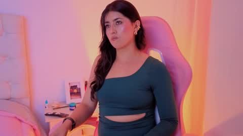 Chanell online show from October 2025 10:32:02 PM