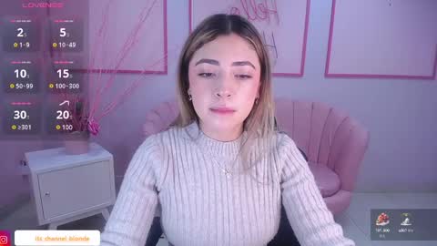 Snapshot of channel_blonde_a chatting on December 2024 04:54:01 PM channel_blonde_a online show from December 2024 04:54:01 PM