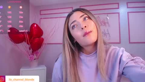 Snapshot of channel_blonde_a chatting on February 2025 07:59:01 PM channel_blonde_a online show from February 2025 07:59:01 PM
