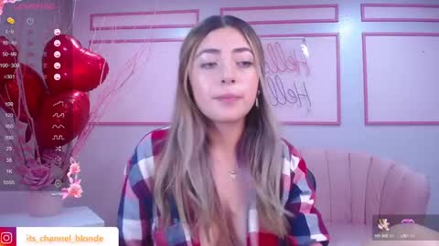 Snapshot of channel_blonde_a chatting on February 2025 07:35:01 PM channel_blonde_a online show from February 2025 07:35:01 PM