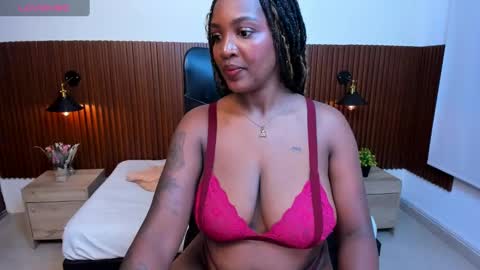 Chanel online show from February 2025 06:05:01 PM