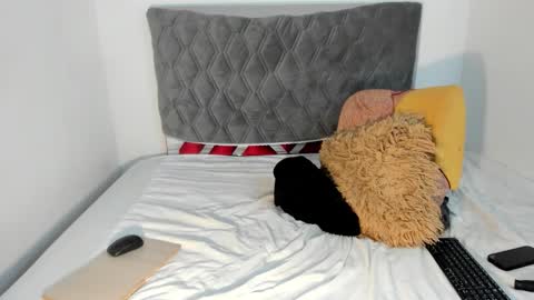 Chanell online show from October 2025 01:56:01 AM