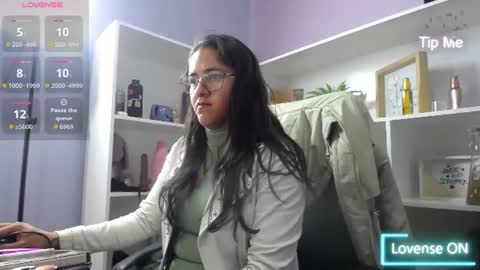 Snapshot of chantal_adams0 chatting on June 2026 01:26:01 PM chantal online show from June 2026 01:26:01 PM