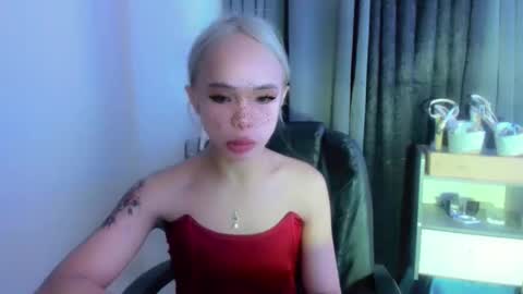 chantal_fuck online show from December 2025 12:54:01 PM
