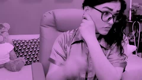 Snapshot of chantallovely chatting on May 2026 01:26:02 PM The Queen online show from May 2026 01:26:02 PM