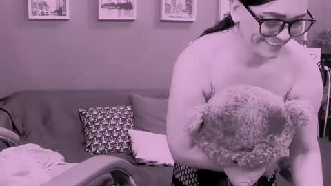 Snapshot of chantallovely chatting on June 2026 01:28:02 AM The Queen online show from June 2026 01:28:02 AM