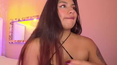 Snapshot of chantalpetit chatting on May 2026 02:44:01 PM chantalpetit online show from May 2026 02:44:01 PM