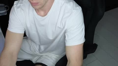 Snapshot of chantatumm chatting on May 2026 09:20:02 PM Stern online show from May 2026 09:20:02 PM
