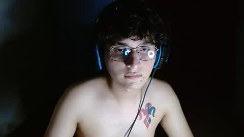 Snapshot of charley_quin chatting on May 2026 01:14:02 AM Charley quinn online show from May 2026 01:14:02 AM