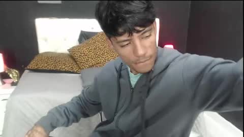 Snapshot of charlie_oconnor chatting on December 2024 02:36:02 AM Charlie oconnor online show from December 2024 02:36:02 AM