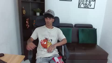 Snapshot of charlie_oconnor chatting on January 2025 09:50:02 AM Charlie oconnor online show from January 2025 09:50:02 AM