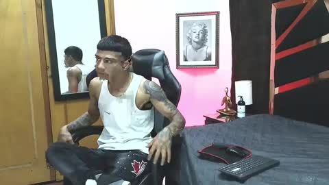 Snapshot of charlie_oconnor chatting on March 2025 03:35:02 AM Charlie oconnor online show from March 2025 03:35:02 AM