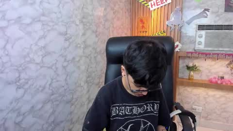Charlie online show from October 2025 12:27:01 PM