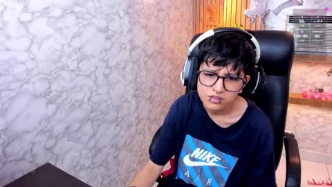 Charlie online show from October 2025 01:00:02 PM