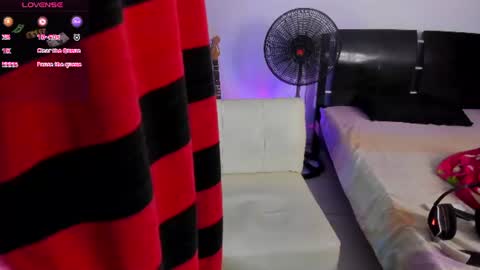 Snapshot of charlietaylorr__ chatting on June 2026 03:42:01 AM Charlie online show from June 2026 03:42:01 AM