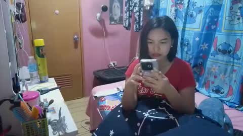 Snapshot of charlincadorna125 chatting on April 2026 09:18:01 AM Sweetieeche online show from April 2026 09:18:01 AM