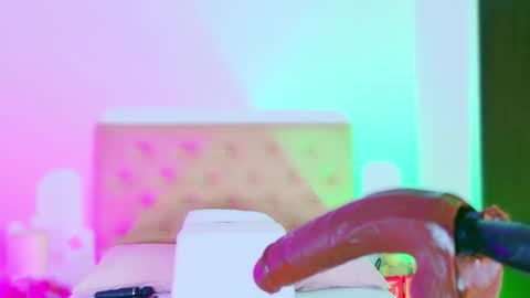 Charloott Evans online show from March 2026 04:41:01 AM