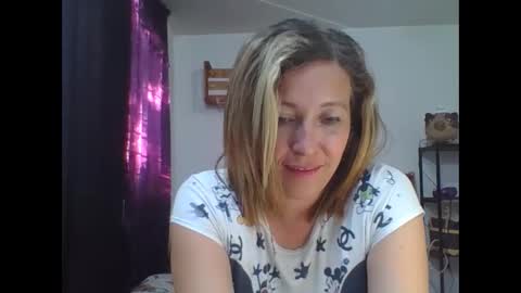 charlott online show from December 2024 10:52:01 PM