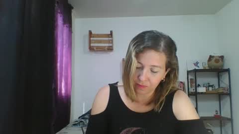 charlott online show from February 2025 06:43:02 PM