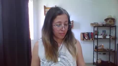 Snapshot of charlot_ponze chatting on February 2026 08:26:02 PM charlott online show from February 2026 08:26:02 PM