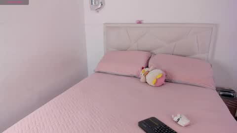    online show from April 2026 04:30:01 PM