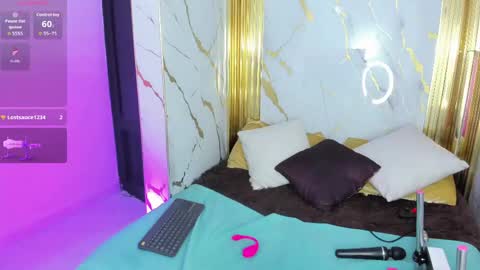 charlotte__milf online show from May 2026 09:55:01 PM