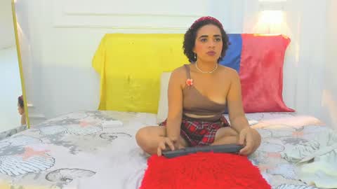 Snapshot of charlotte_dante212 chatting on June 2026 04:06:01 AM charlottte y dante online show from June 2026 04:06:01 AM