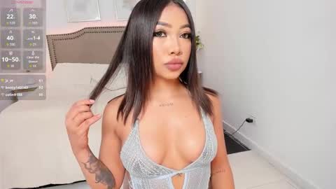 Charlotte online show from October 2025 07:43:01 PM