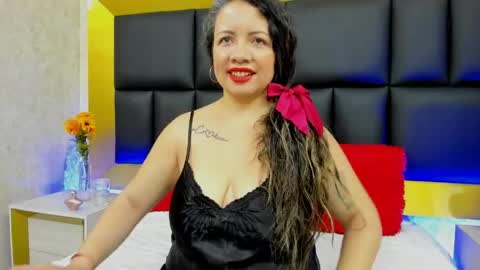 Snapshot of charlotte_monnroe chatting on June 2026 01:17:02 PM charlotte_monnroe online show from June 2026 01:17:02 PM