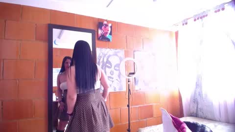 Charlotte online show from December 2024 01:32:01 PM