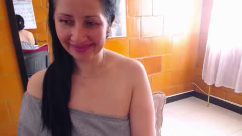 Charlotte online show from December 2025 02:54:01 PM