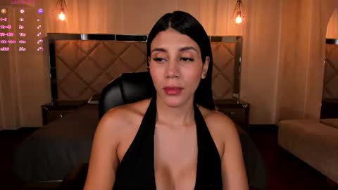 Snapshot of charlottecox_ chatting on July 2026 05:27:01 PM Charlotte online show from July 2026 05:27:01 PM
