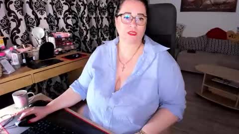 Snapshot of charlottediamonds chatting on September 2025 05:18:01 PM Charlotte Diamonds online show from September 2025 05:18:01 PM