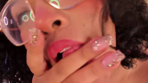 Snapshot of charlottee_1403 chatting on January 2025 02:10:02 AM Charlotte online show from January 2025 02:10:02 AM