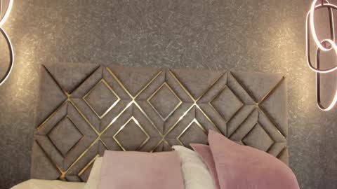 Snapshot of charlottee_1403 chatting on February 2025 10:54:01 PM Charlotte online show from February 2025 10:54:01 PM