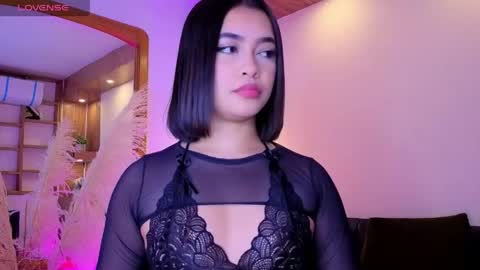Snapshot of charlotteg18 chatting on May 2026 03:12:01 AM Charlote online show from May 2026 03:12:01 AM