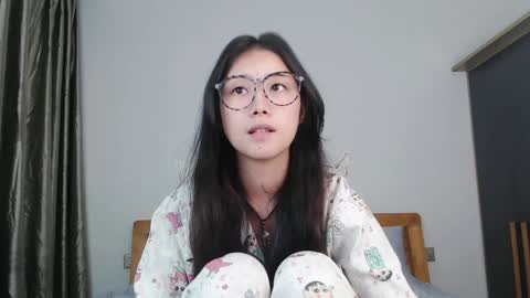 Snapshot of charlottelin chatting on December 2024 02:50:02 PM Charlotte online show from December 2024 02:50:02 PM