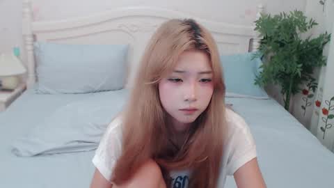 Snapshot of charlottelin chatting on September 2025 01:11:02 PM Charlotte online show from September 2025 01:11:02 PM