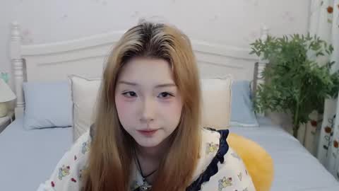 Snapshot of charlottelin chatting on September 2025 07:06:02 PM Charlotte online show from September 2025 07:06:02 PM