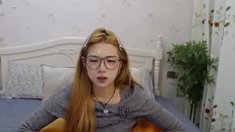 Snapshot of charlottelin chatting on October 2025 02:39:01 PM Charlotte online show from October 2025 02:39:01 PM