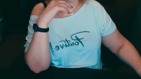 CharlotteXTasty online show from November 2025 12:04:01 PM