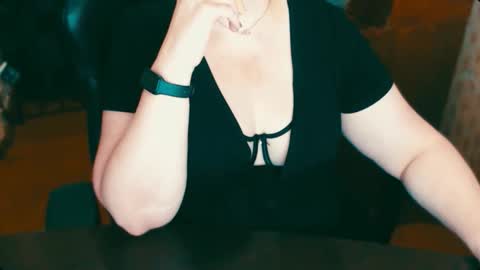 CharlotteXTasty online show from December 2025 11:30:02 AM