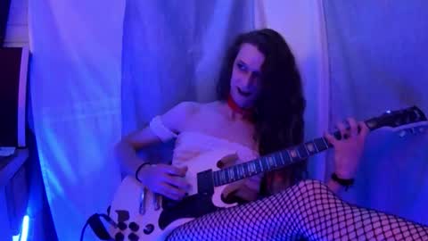 Snapshot of charlydestroyer chatting on November 2025 04:19:02 PM charly dest online show from November 2025 04:19:02 PM