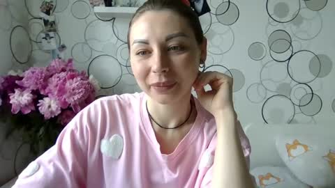 Snapshot of charming__chick chatting on June 2026 09:47:02 AM charming__chick online show from June 2026 09:47:02 AM