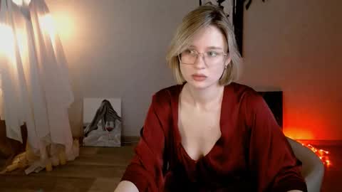 Michelle  online show from October 2025 02:44:01 AM