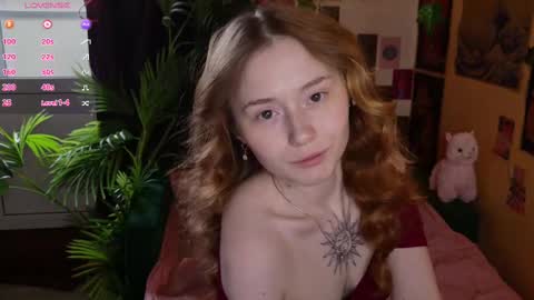 Snapshot of charming_lilly chatting on February 2025 07:09:02 AM Lissa online show from February 2025 07:09:02 AM