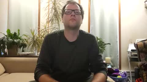 Snapshot of charmingatom chatting on November 2025 02:41:01 PM charmingatom online show from November 2025 02:41:01 PM