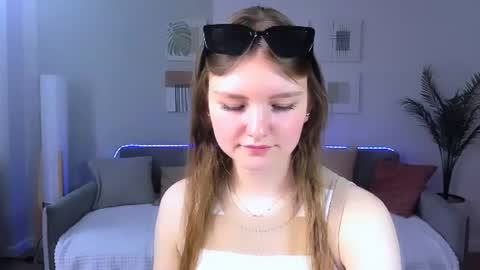 Im Eva online show from June 2026 11:20:01 AM