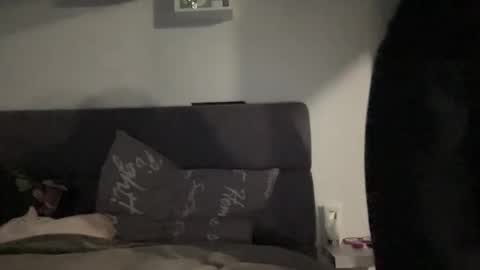 Vicky online show from October 2025 02:04:02 PM