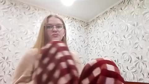 Snapshot of chauknispel chatting on May 2026 10:29:01 PM Olivia online show from May 2026 10:29:01 PM